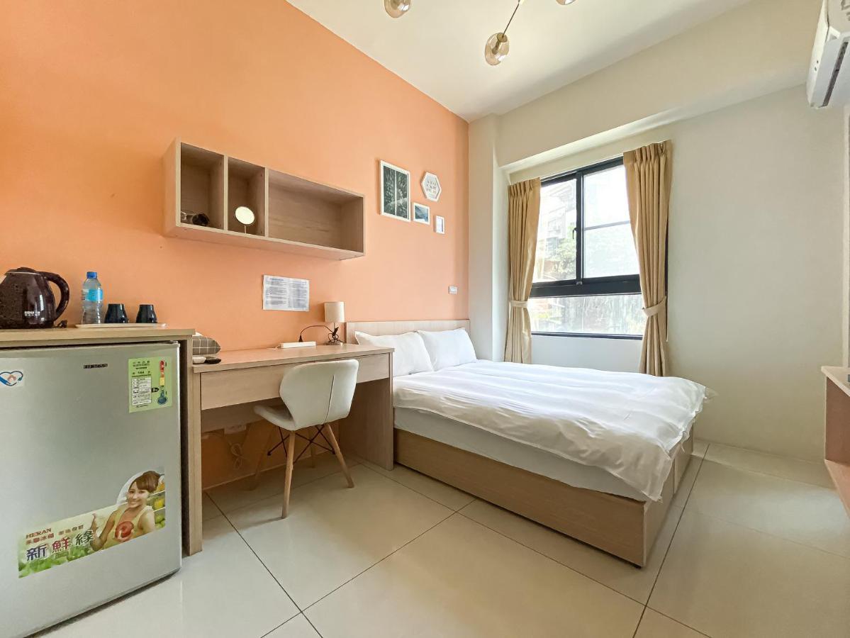 Adagio Hostel Taichung Exterior foto